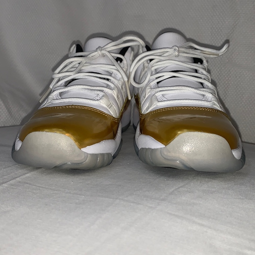 Nike Air Jordan 11 Low Retro Closing Ceremony Shoes - Picture 13 of 15